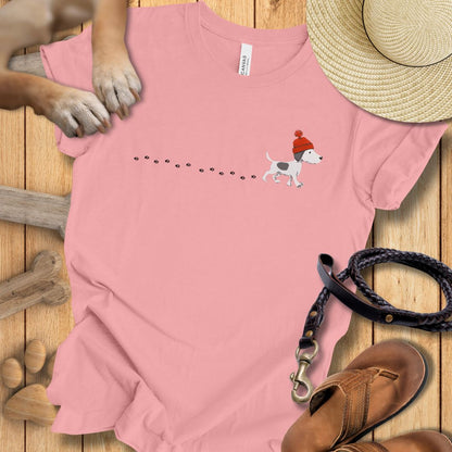 Kleiner Hund im Schnee - T-Shirt Unisex Modern Fit - Weich & Leicht