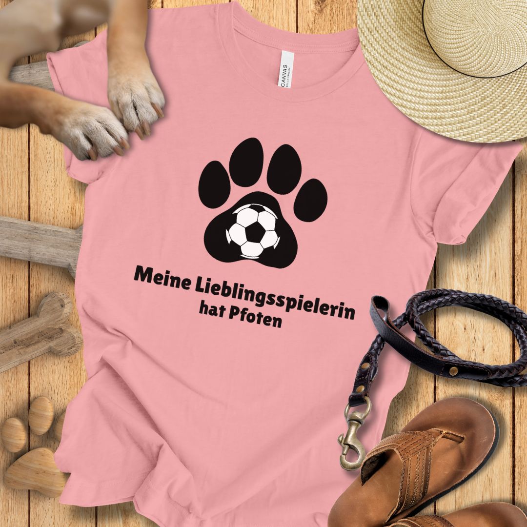 Meine Lieblingsspielerin hat Pfoten - WM-Edition - T-Shirt Unisex Modern Fit - Weich & Leicht