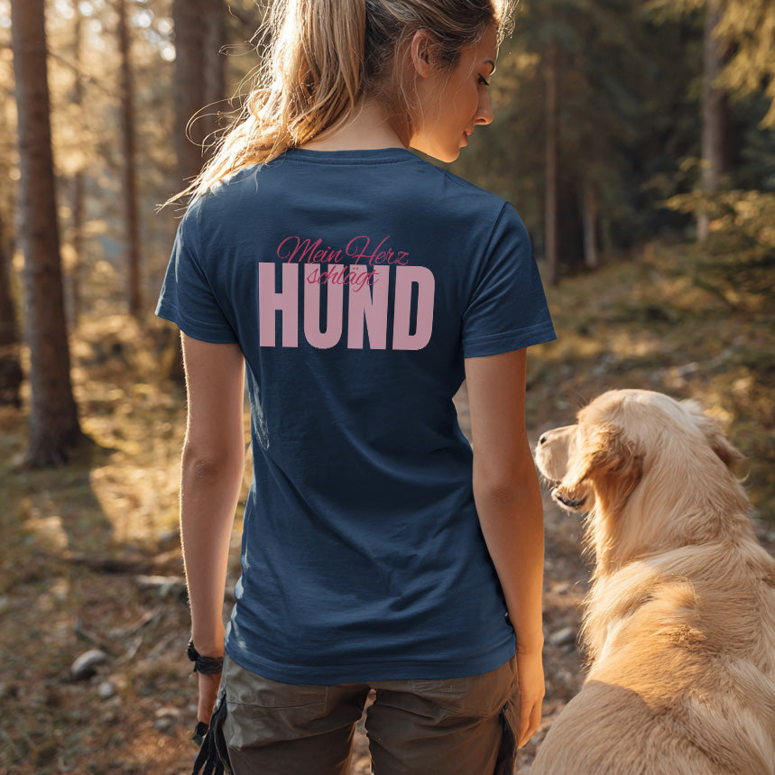 Mein Herz schlägt Hund - Nur Hinten - T-Shirt Unisex Modern Fit - Weich & Leicht