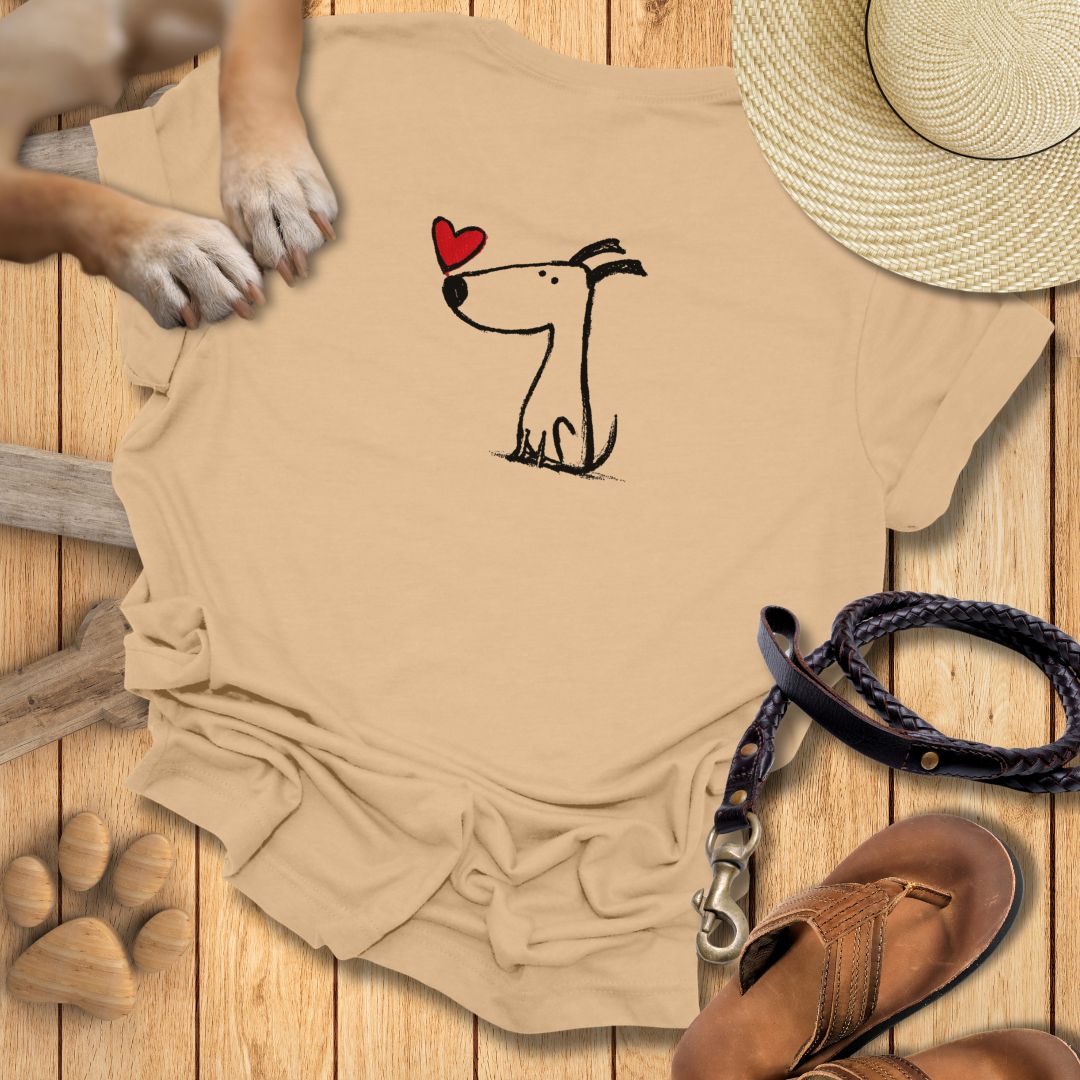 Kleiner Hund mit Herz - Beidseitig bedrucktes T-Shirt Damen Slim Fit
