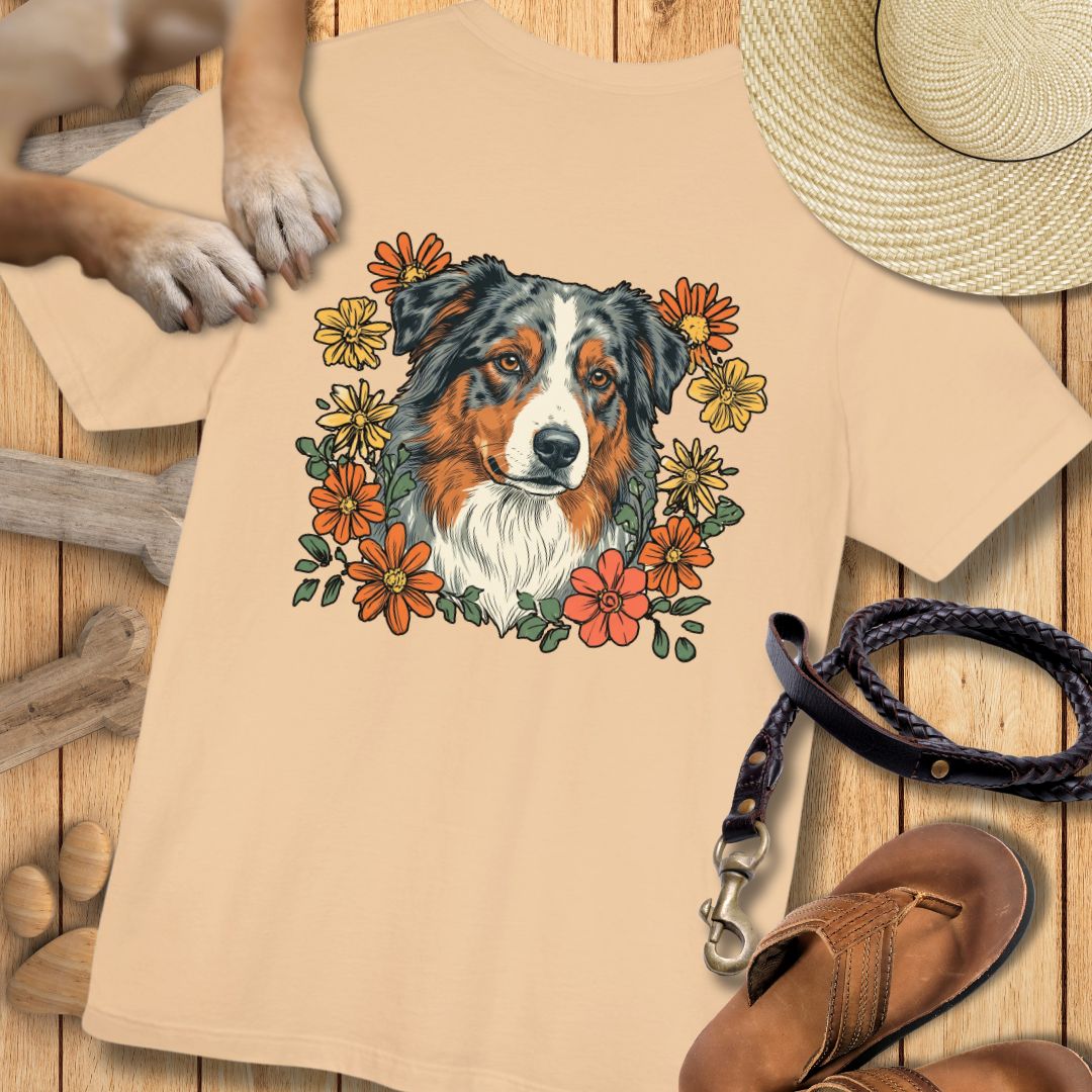 Australian Shepherd in Blumen - Nur Hinten - T-Shirt Unisex Modern Fit - Weich & Leicht