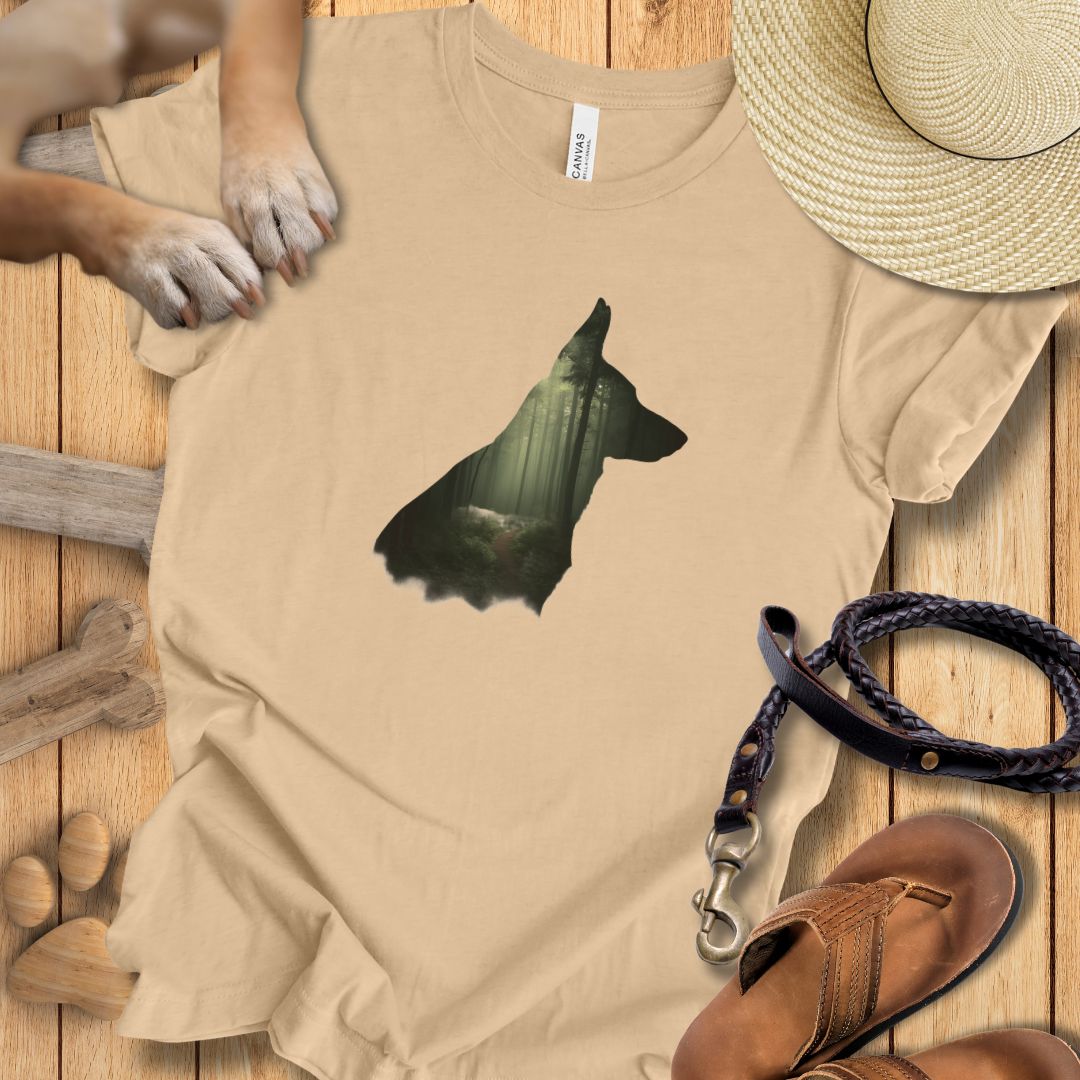 Schäferhund Silhouette mit Wald - T-Shirt Unisex Slim Fit