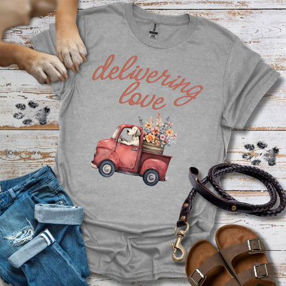 Delivering Love - T-Shirt Unisex Classic Fit - Bequemer Klassiker