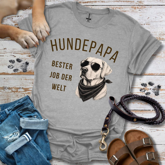 T-Shirt des Monats Mai "Bester Job der Welt: Hundepapa" - T-Shirt Unisex Classic Fit - Bequemer Klassiker