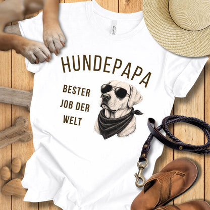 T-Shirt des Monats Mai "Bester Job der Welt: Hundepapa" - T-Shirt Unisex Modern Fit - Weich & Leicht