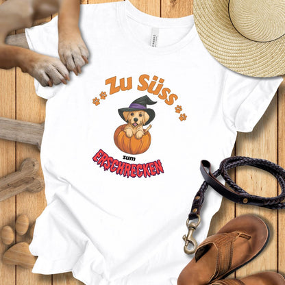 T‑Shirt des Monats Oktober "Zu Süss zum Erschrecken" - Halloween- T-Shirt Unisex Modern Fit - Weich & Leicht