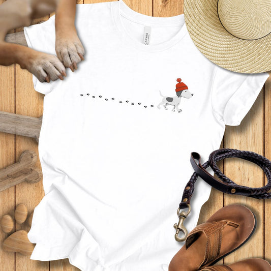 Kleiner Hund im Schnee - T-Shirt Unisex Slim Fit