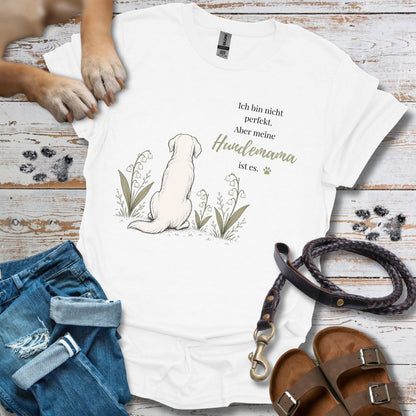 T-Shirt des Monats Mai "Hundemama - leise Liebe" – T-Shirt Unisex Classic Fit - Bequemer Klassiker