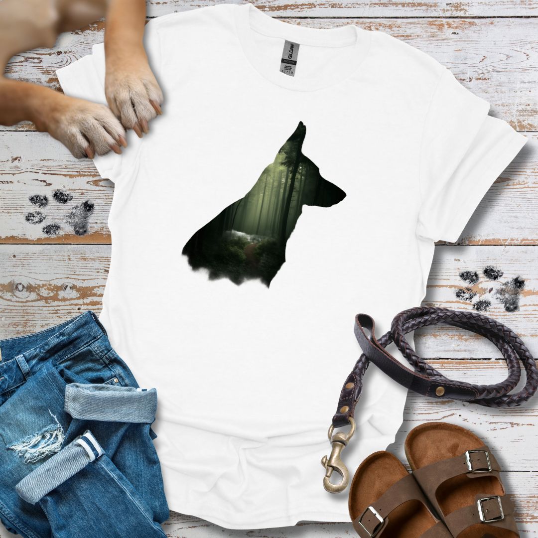 Schäferhund Silhouette mit Wald - T-Shirt Unisex Relaxed Fit