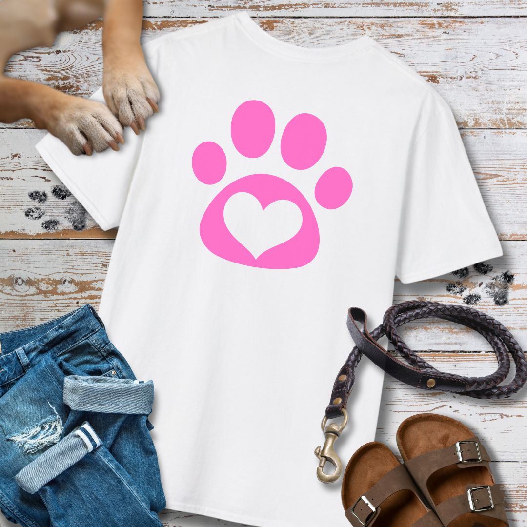 Love in Pink - Vorne & Hinten - T-Shirt Unisex Classic Fit - Bequemer Klassiker