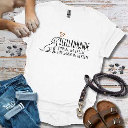 Seelenhunde – "Einmal im Leben, für immer im Herzen" - T-Shirt Classic Fit - Bequemer Klassiker