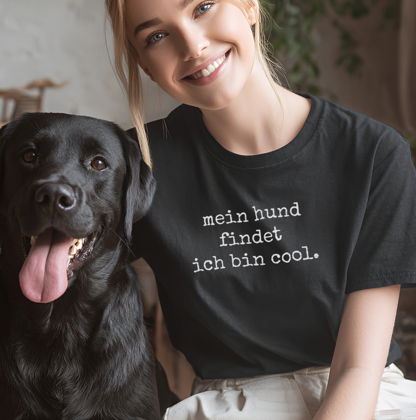 Mein Hund findet ich bin cool - T-Shirt Unisex Classic Fit - Bequemer Klassiker
